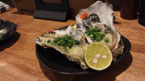 生牡蠣です！一気にどうぞ！